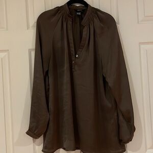 Chapter one silky  smooth long sleeve blouse Sz L